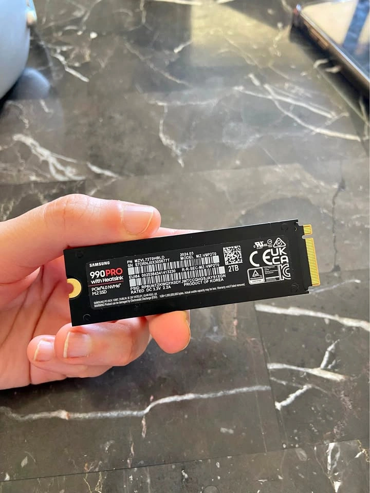 Samsung 990 Pro with Heatsink NVMe 2TB