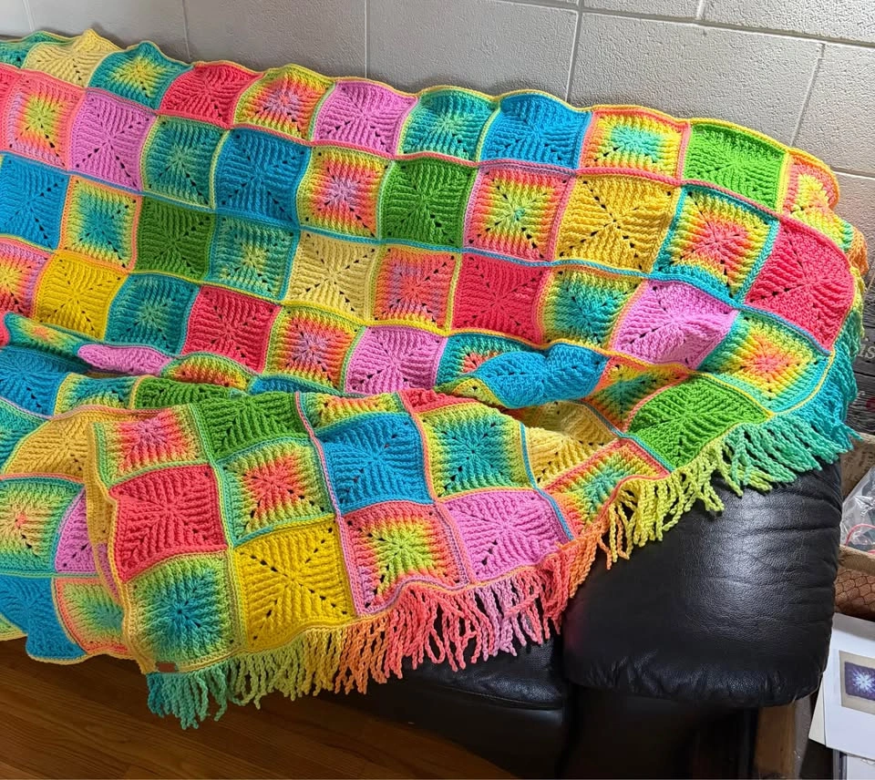 Handmade Crocheted Blanket/Bed Spread Twin - photo 2