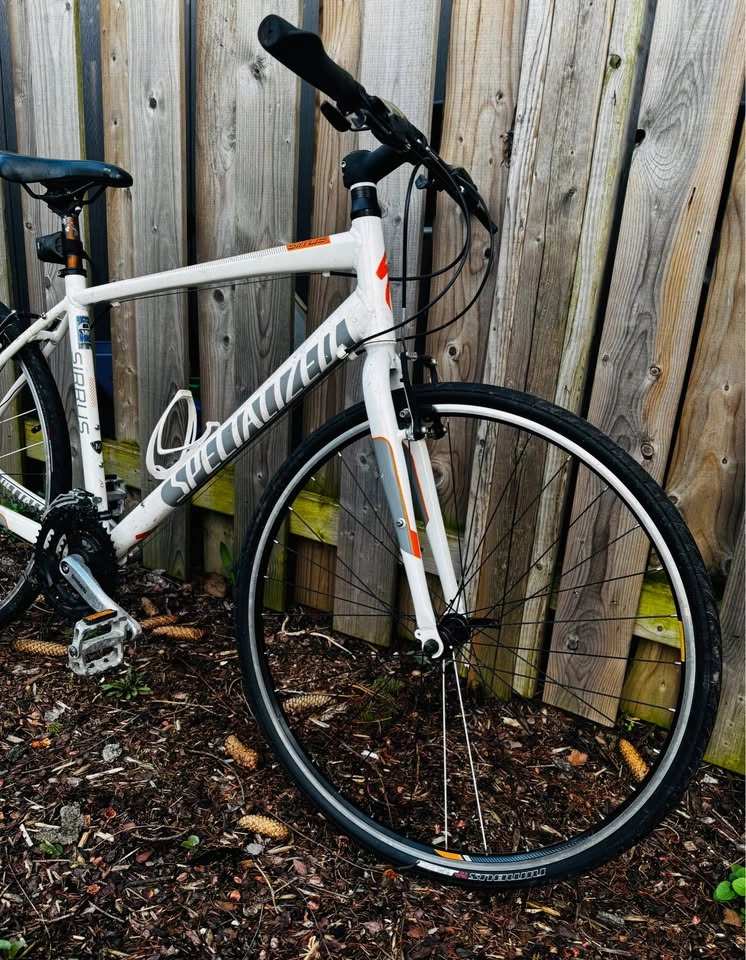 2013 Specialized Sirrus Hybrid Bike - photo 3