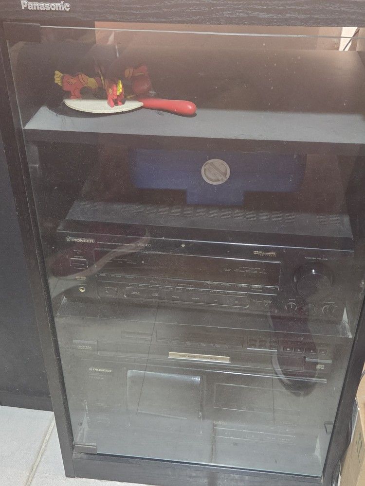 Stereo Entertainment Center - photo 4