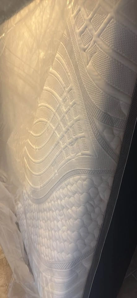 Novaform 14” ComfortGrande Gel Memory Foam Mattress (Queen) - photo 5