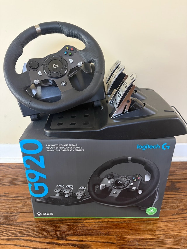 Logitech G920 Driving Force Racing Wheel & Pedals - photo 2