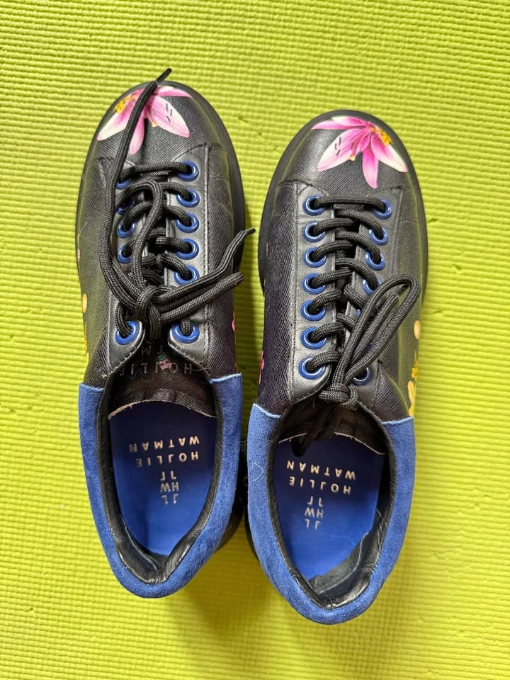 Hollie Watman Babes in Toyland sneakers women’s size 9