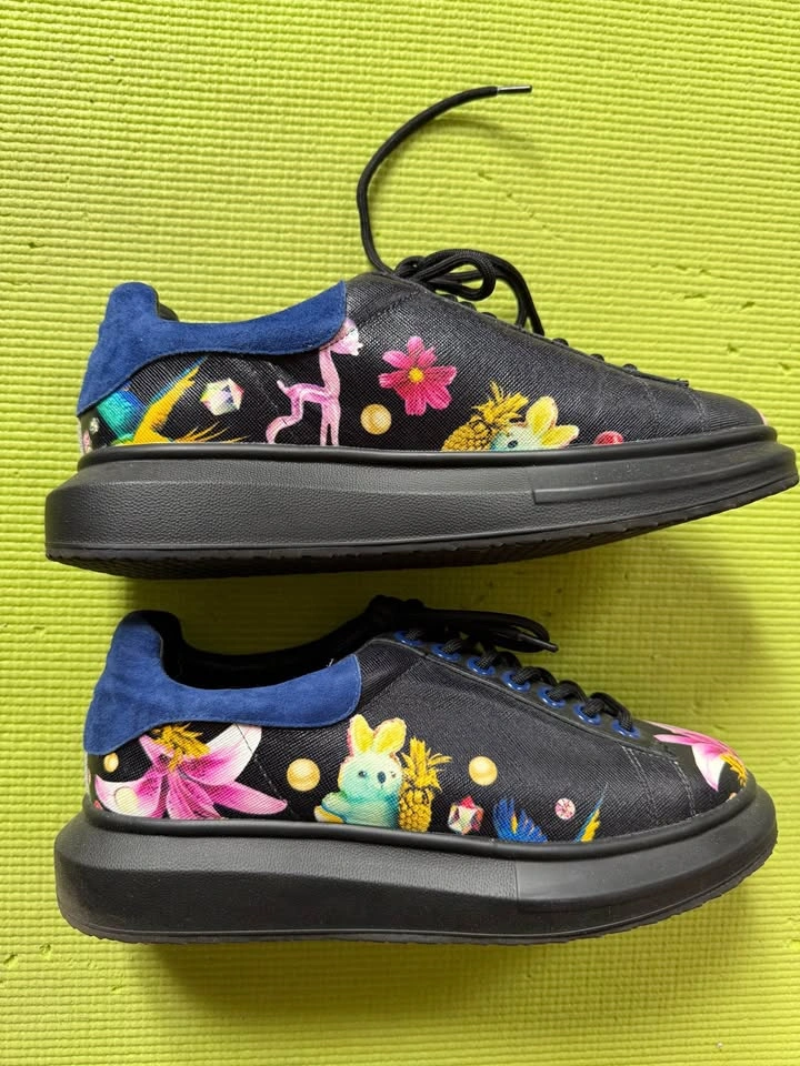 Hollie Watman Babes in Toyland sneakers women’s size 9 - photo 2
