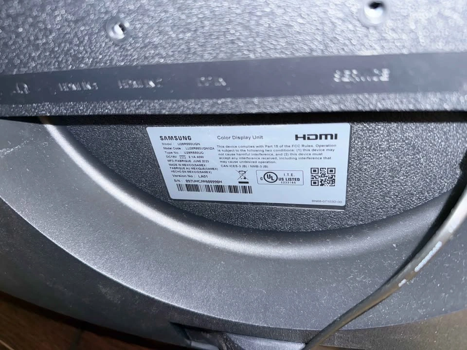 Samsung U28R550UQN Monitor 28 inch - photo 2