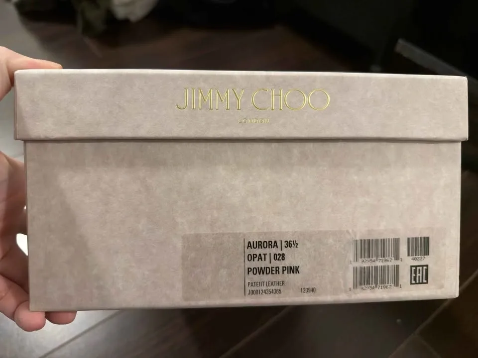 Authentic Jimmy Choo Aurora Powder Pink Patent Leather Pumps 36. - photo 4