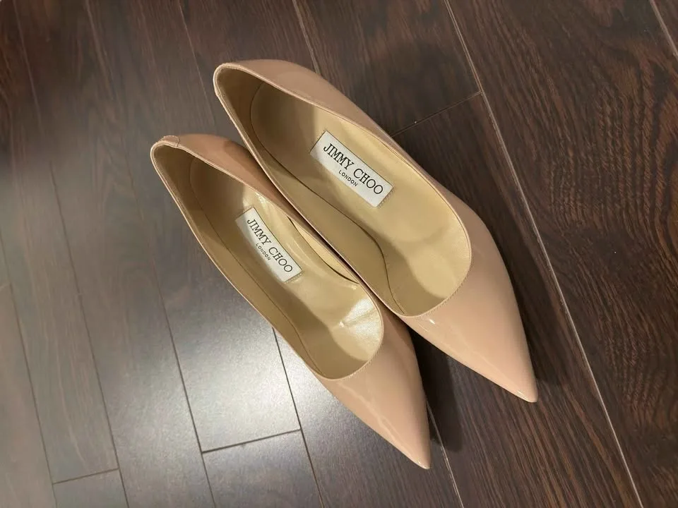 Authentic Jimmy Choo Aurora Powder Pink Patent Leather Pumps 36. - photo 5