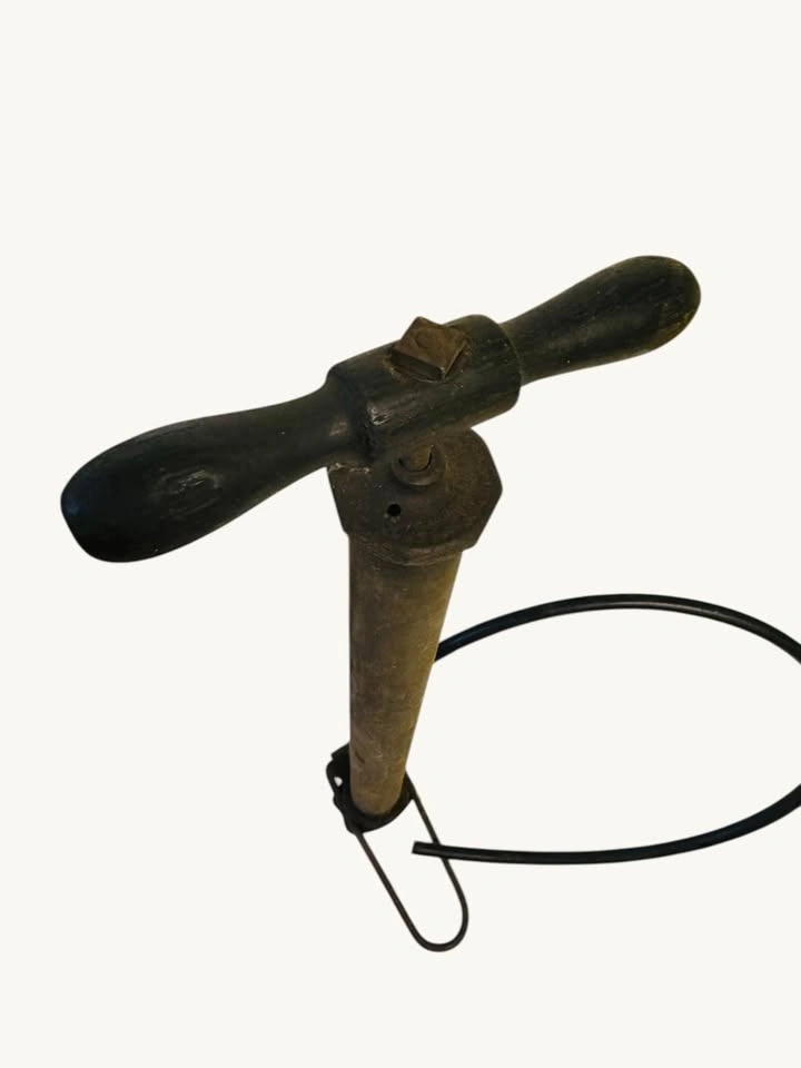 Antique Early Mid Century Bicycle Pump w/ Patina - photo 4