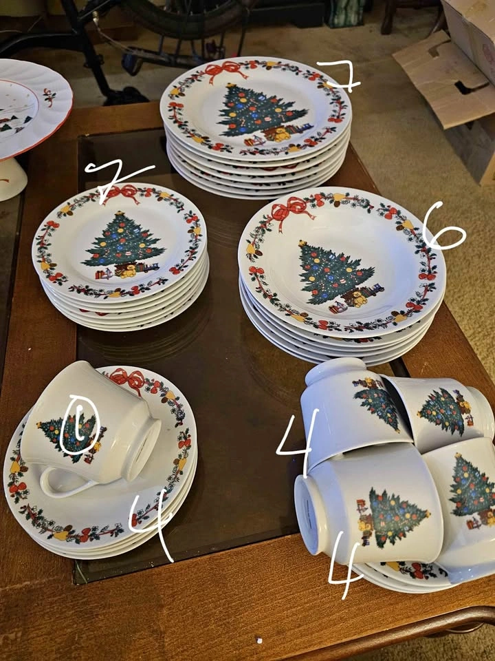 Christmas Dish Set