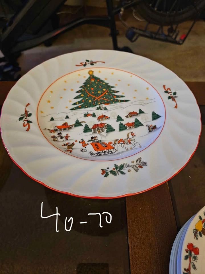 Christmas Dish Set - photo 3