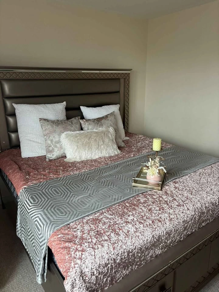 King Size Bed set - photo 2