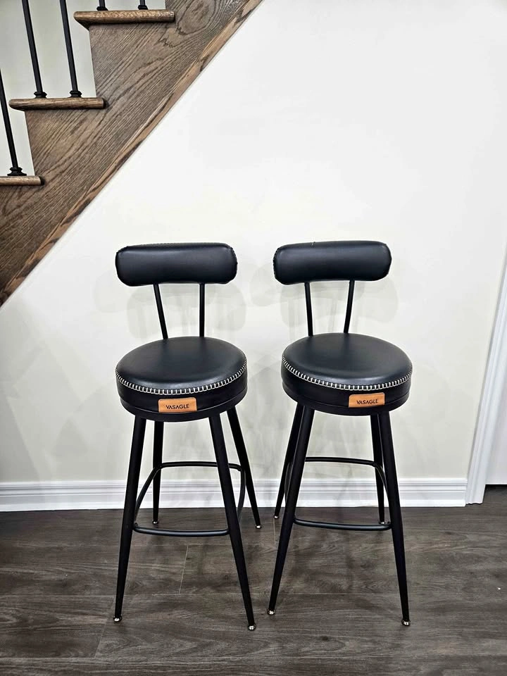 Bar stool chairs