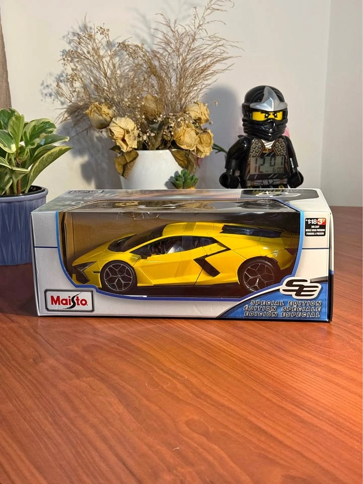 Lamborghini Revuelto Diecast Model - Yellow (Special Edition)