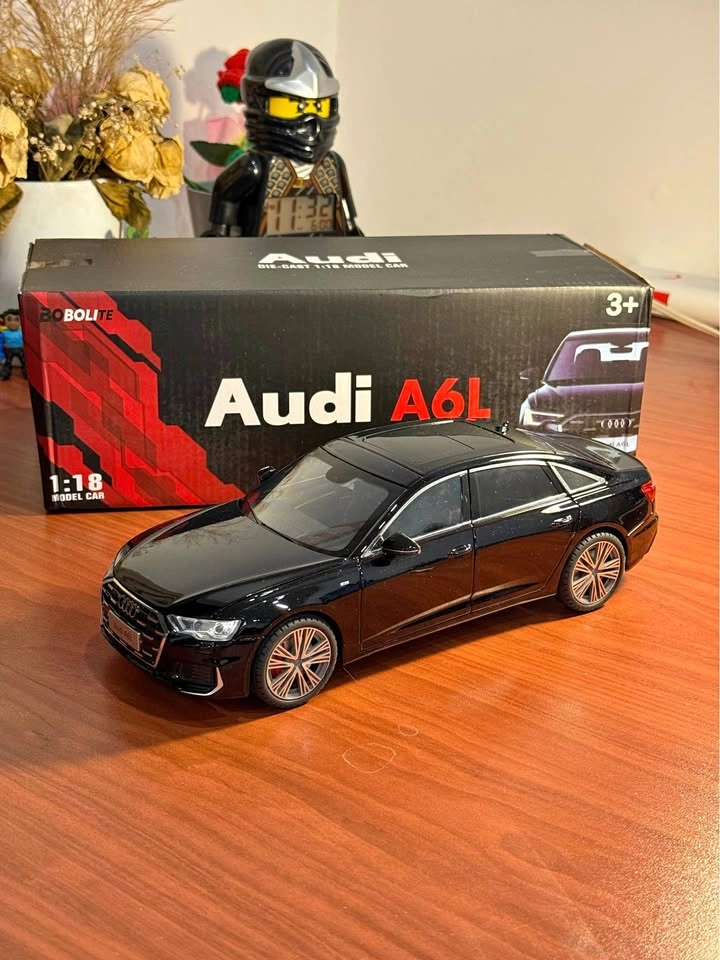 1/18 Scale Audi A6L Diecast Model Car – Black