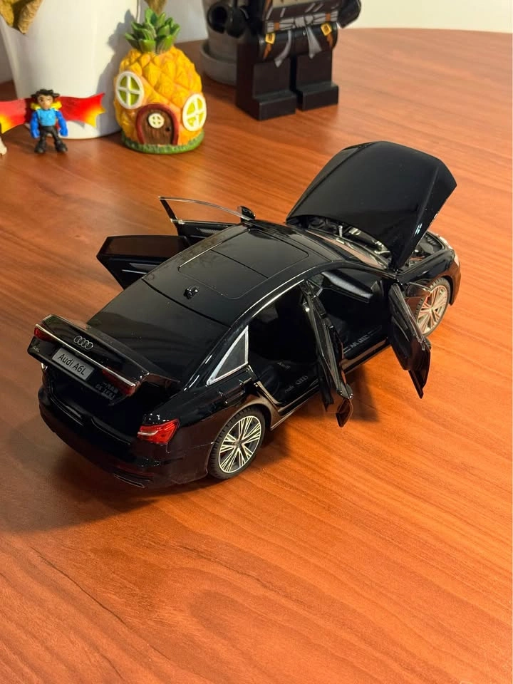 1/18 Scale Audi A6L Diecast Model Car – Black - photo 5