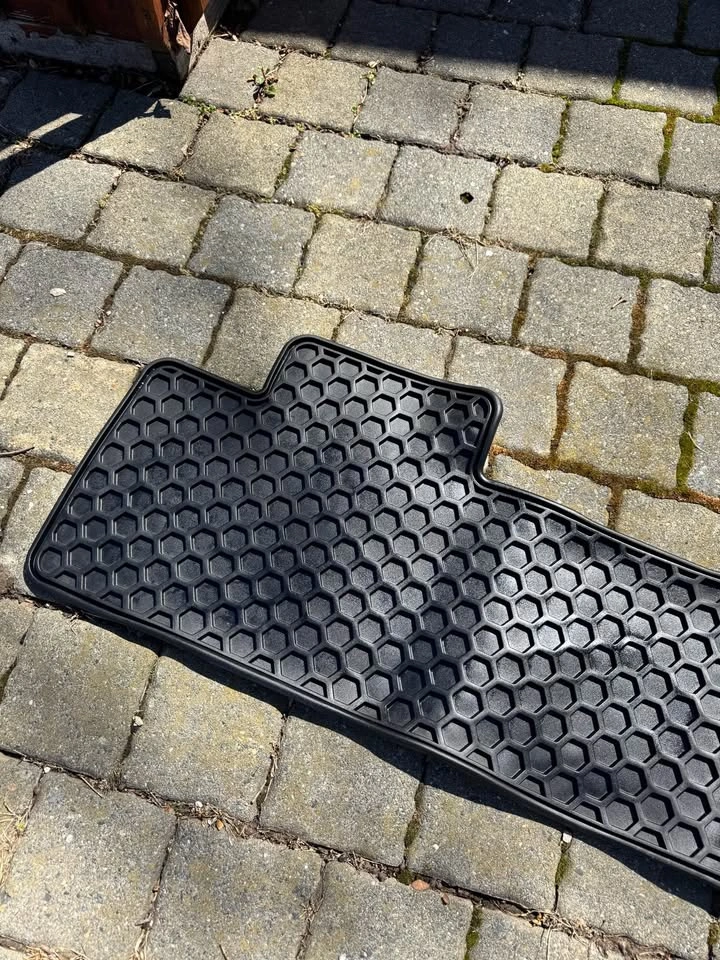 Car Floor Mat - photo 4