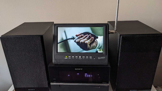 Sony Mini Stereo with Remote and Color TV - photo 5