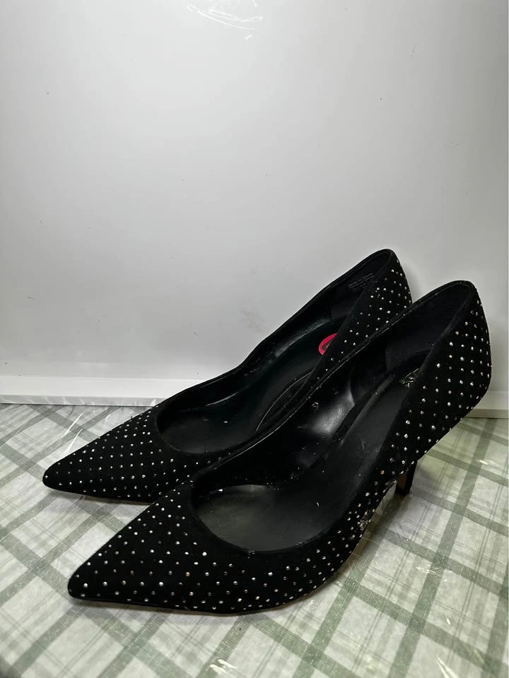 TRUTH or DARE BY MADONNA BLACK STUDDED HEELS SIZE 10 - photo 2