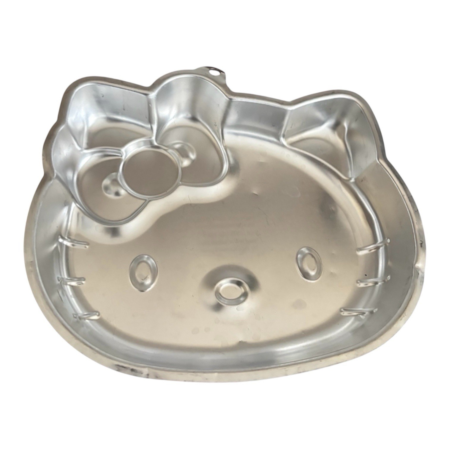 Wilton Hello Kitty Aluminum Cake Pan 2012 Model 2105-7575 - photo 3