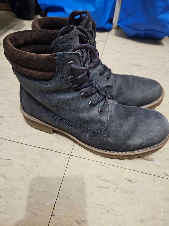 Women's Winter Shoes - Size 39 - photo 2