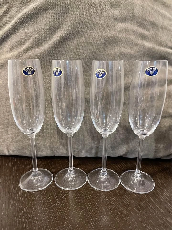 Bohemia Crystal Champagne Glasses - photo 4