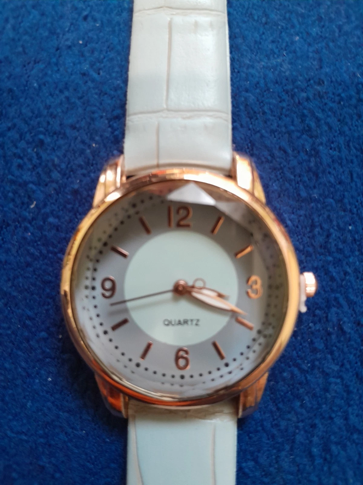 Ladies Fashion Analog PU Leather Wrist Watches
