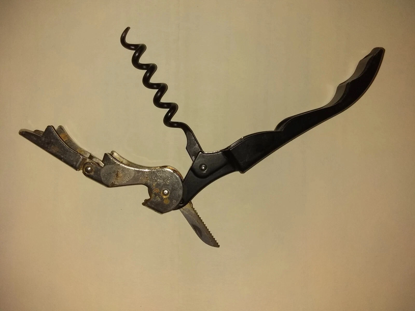 Corkscrew Wine Bottle Opener w/ Foil Cutter