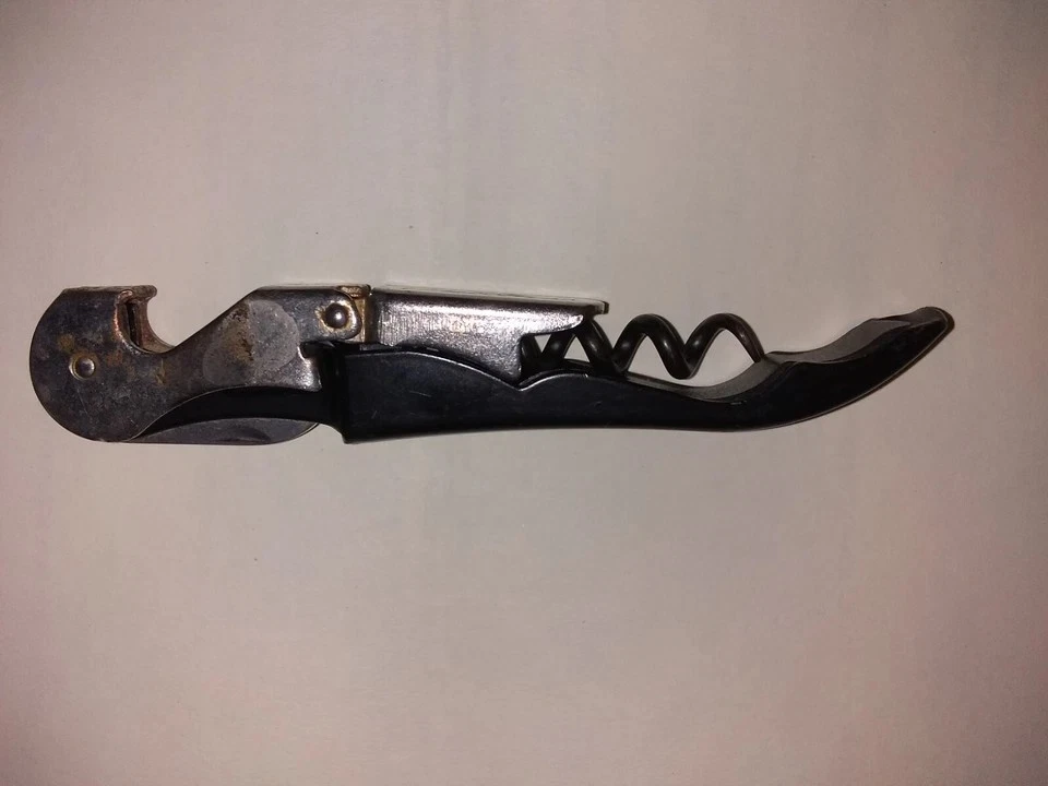 Corkscrew Wine Bottle Opener w/ Foil Cutter - photo 2