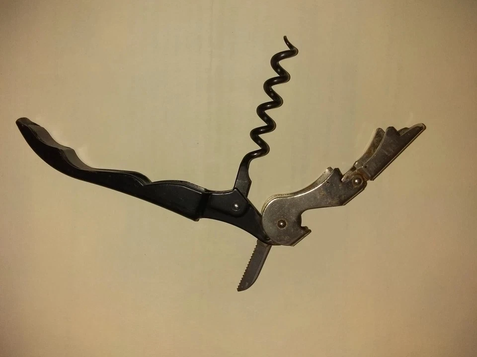 Corkscrew Wine Bottle Opener w/ Foil Cutter - photo 5