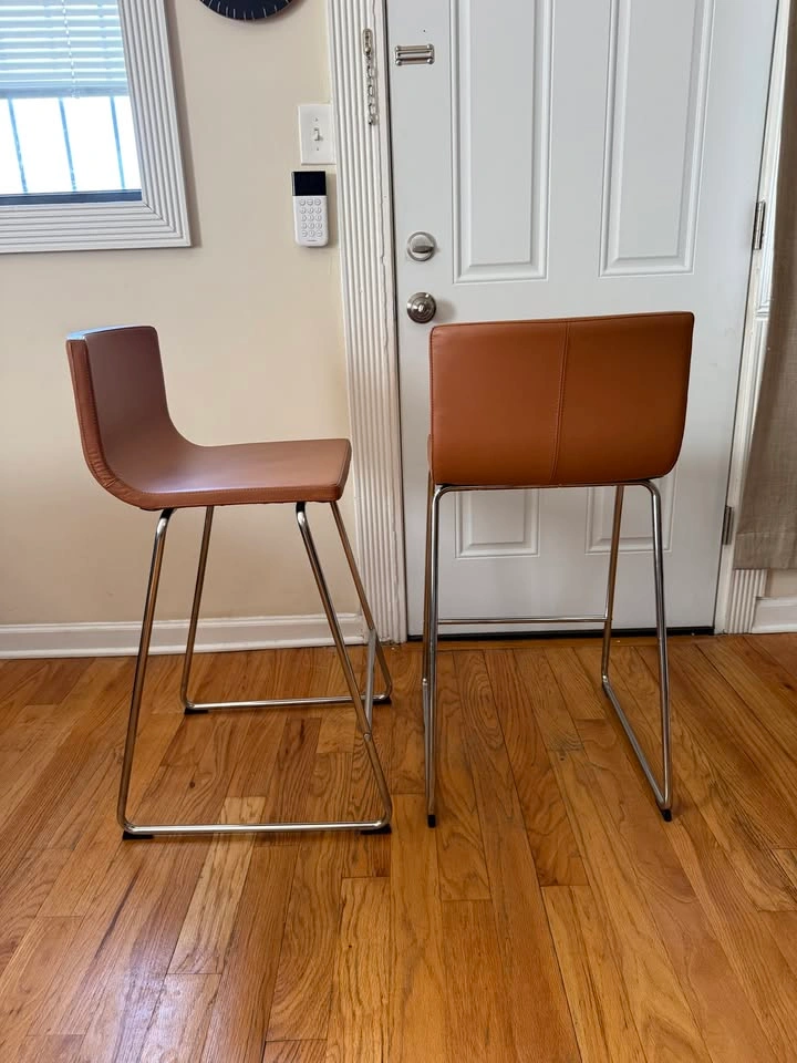 Two Brown Stools - photo 3