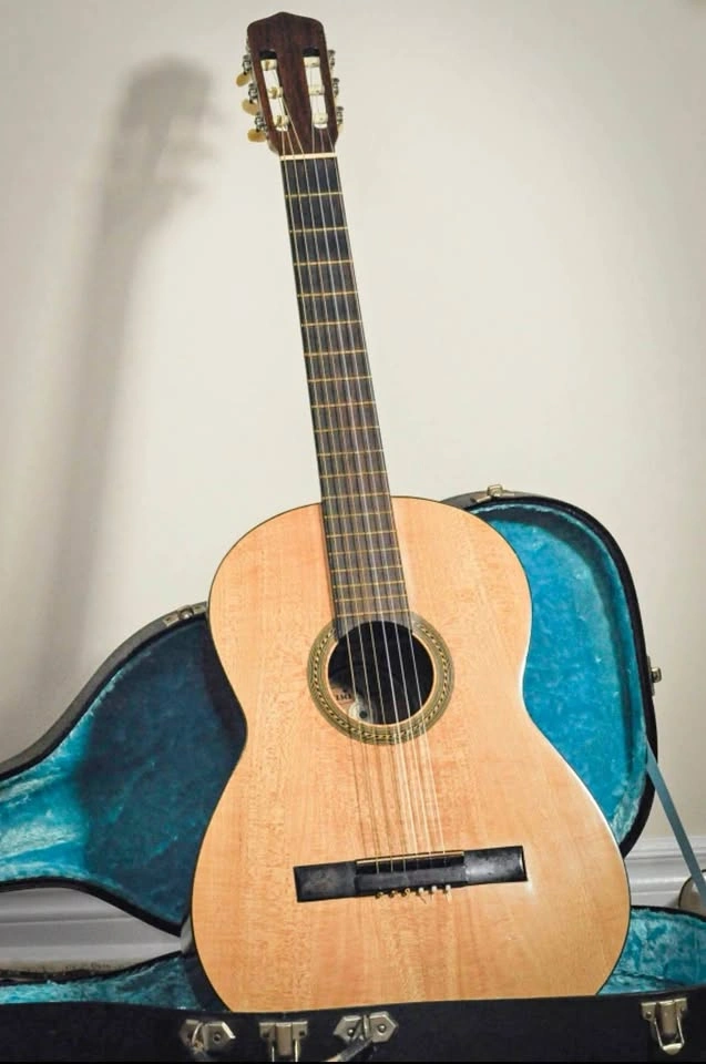 Vintage Casa Nuñez Classical Guitar