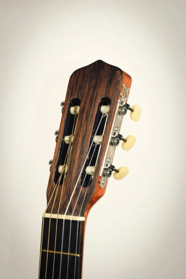 Vintage Casa Nuñez Classical Guitar - photo 4