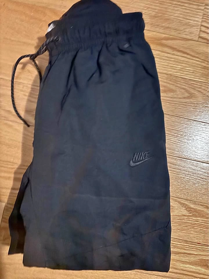 Nike Jogger Pants (men’s small)