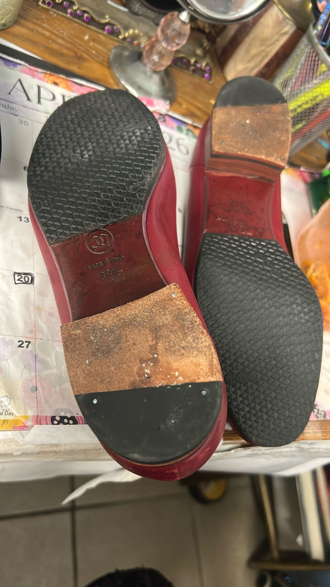 Ladies Chanel Burgundy Leather Shoes Size 39 1/2 - photo 4