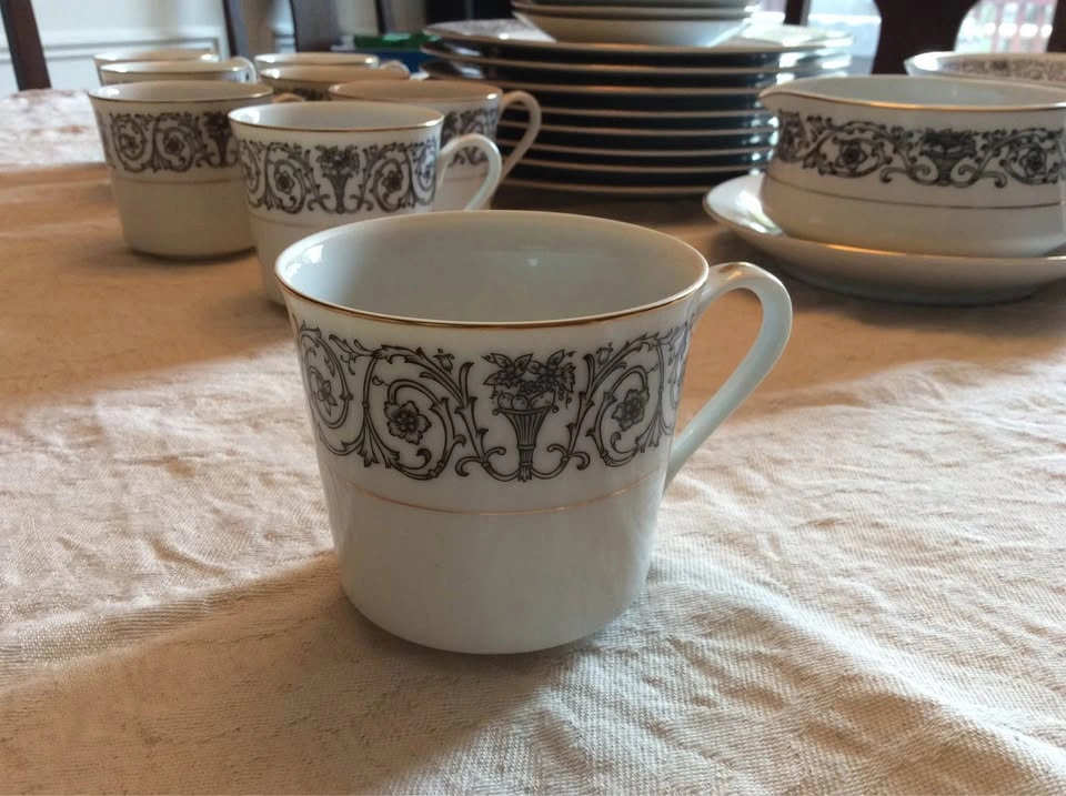 China set-Laurent by Coventry-Japan - photo 5