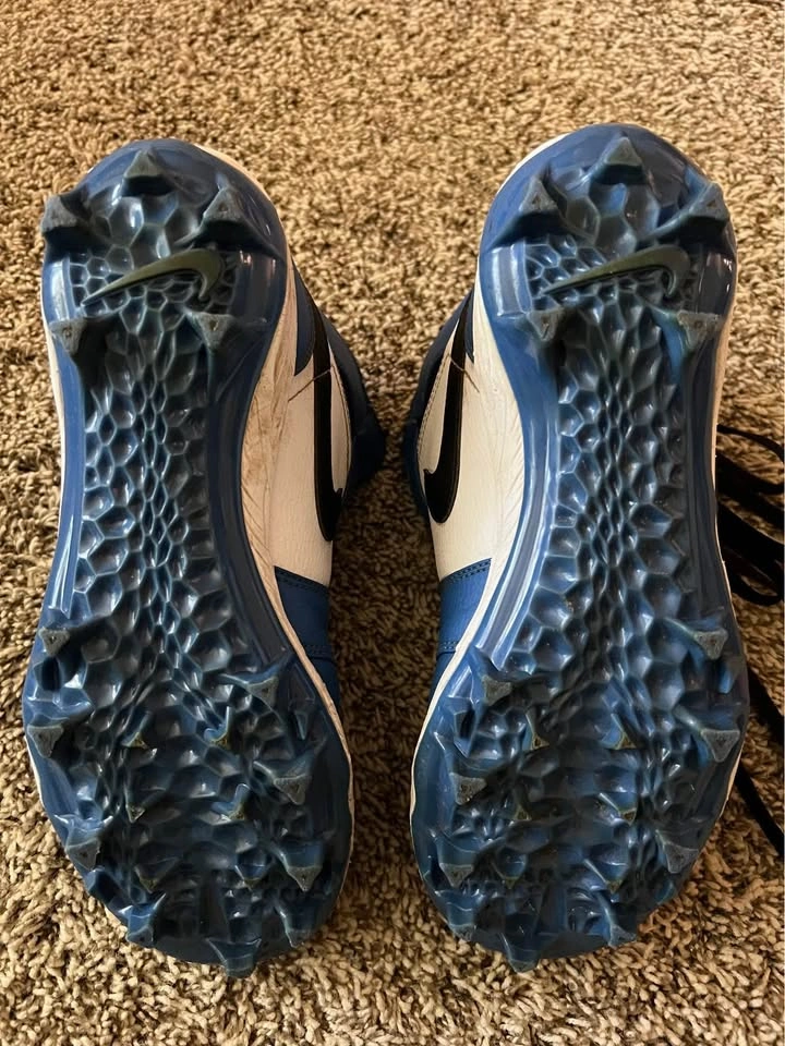 Nike Jordan Football Cleats Men’s Size 8 - photo 3