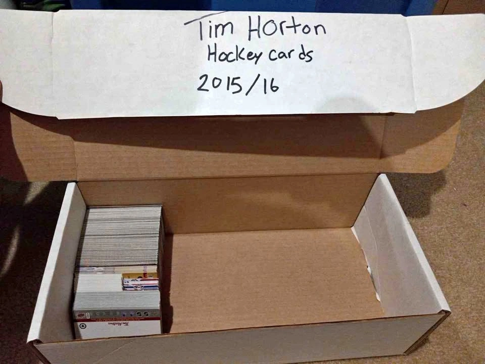 Tim Horton Hockey Cards