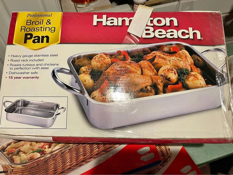 Broil King Roasting Pan