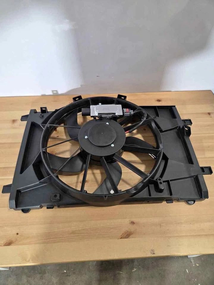 Radiator Cooling Fan Assembly Ford Fusion Lincoln MKZ, New