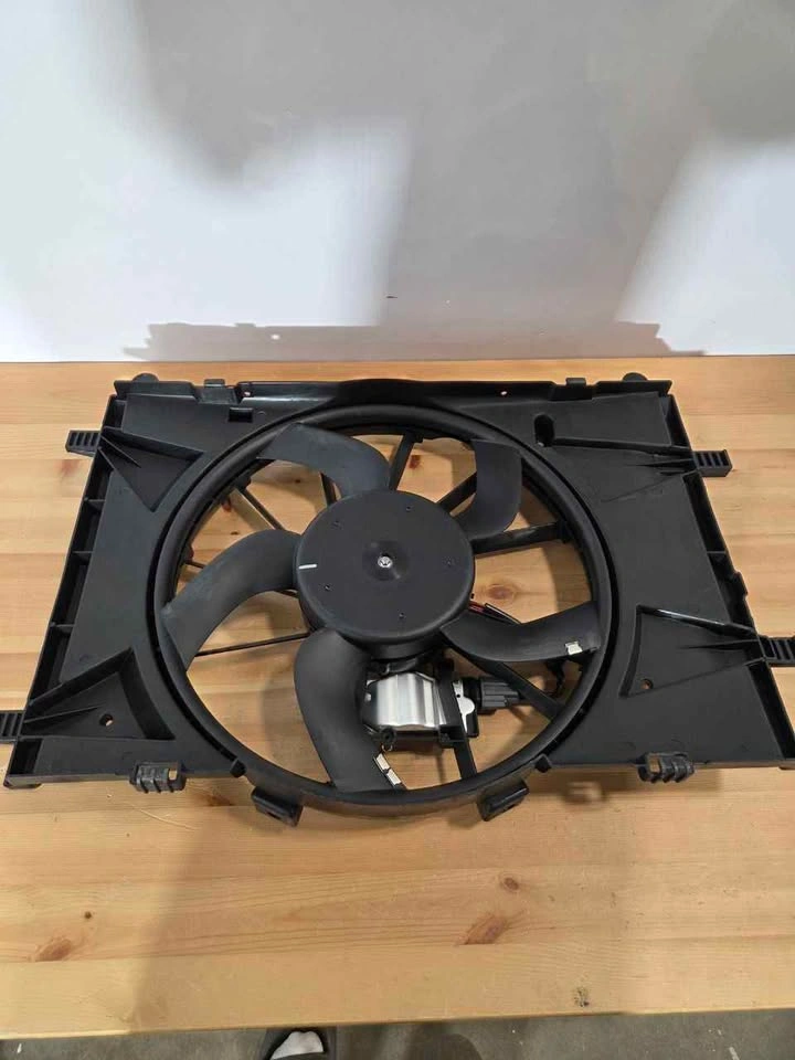Radiator Cooling Fan Assembly Ford Fusion Lincoln MKZ, New - photo 3