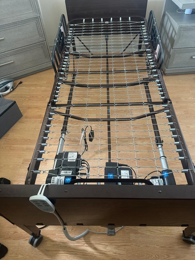 Hospital bed in excellent condition