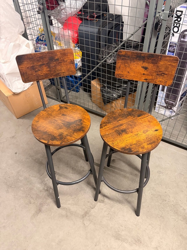 Bar Stools/Chairs - barely used - photo 2