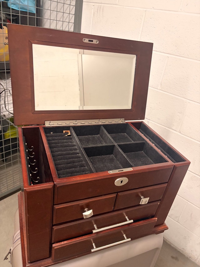 Jewellery Vanity Box - Organizer and Storage - photo 2