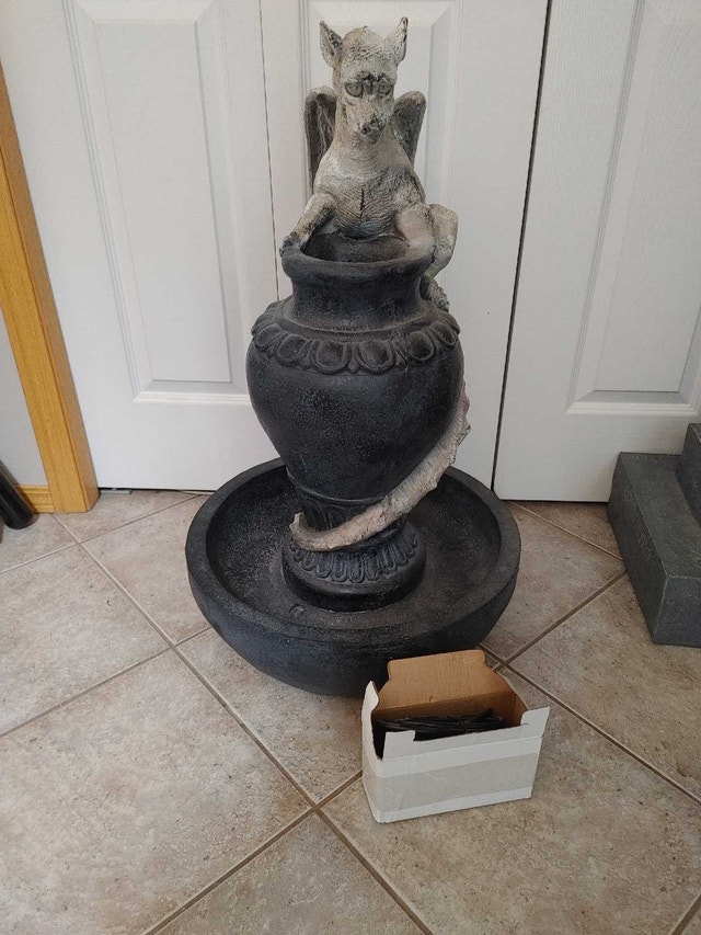 Toscano Viper Dragon Water Fountain