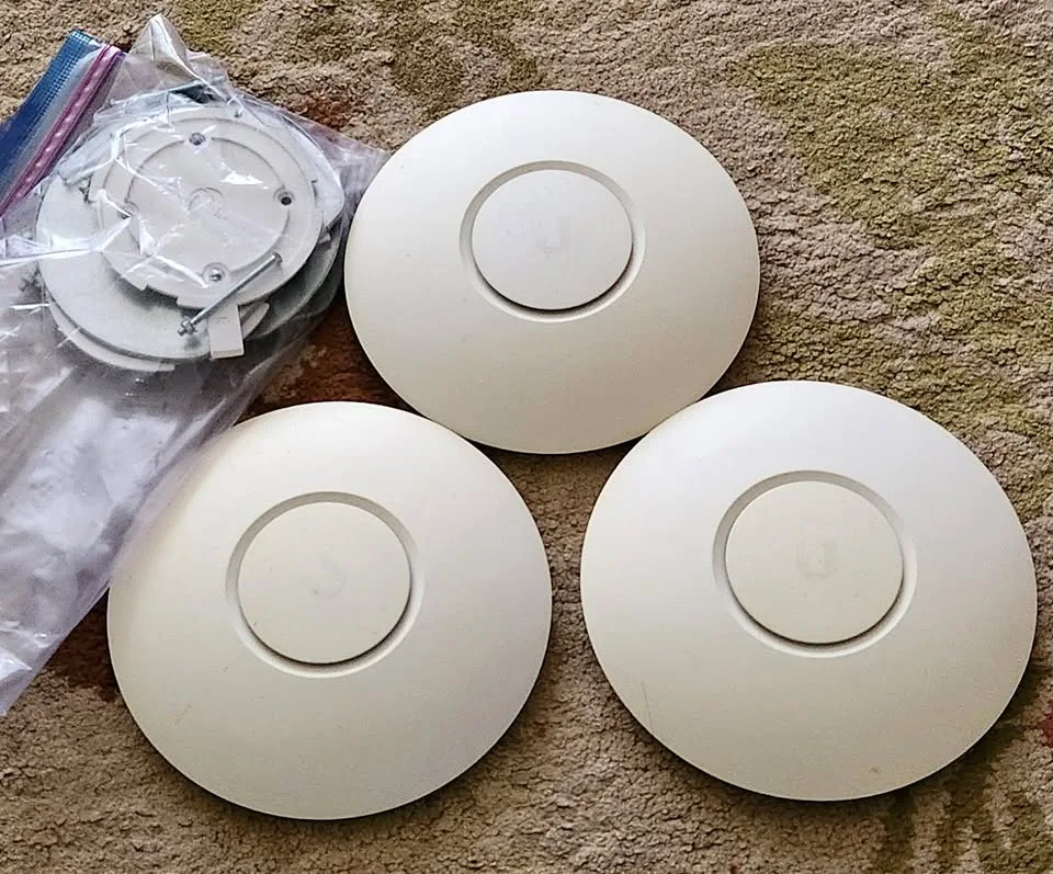 Ubiquiti UniFi nanoHD Access Point