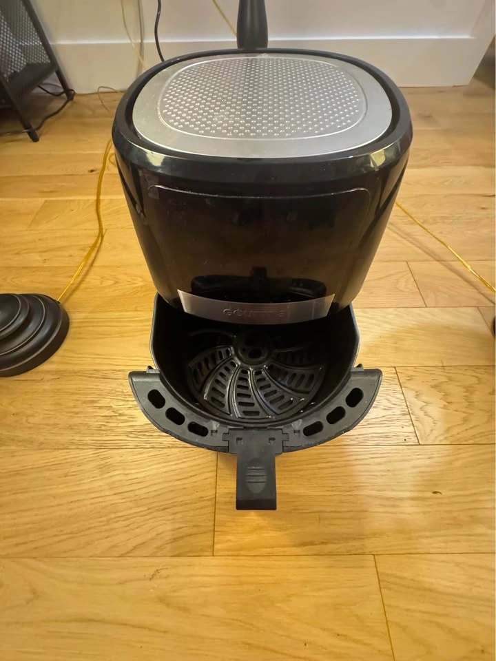 Gourmia Air Fryer - photo 2
