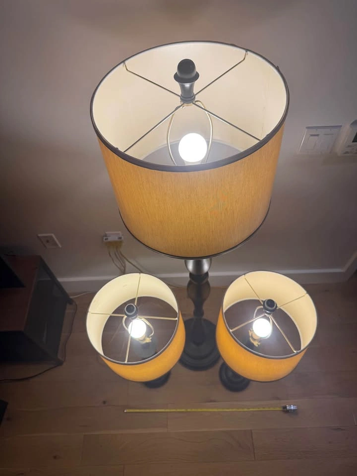 3 Black Wooden Lamps (2 Table, 1 Floor) - photo 2