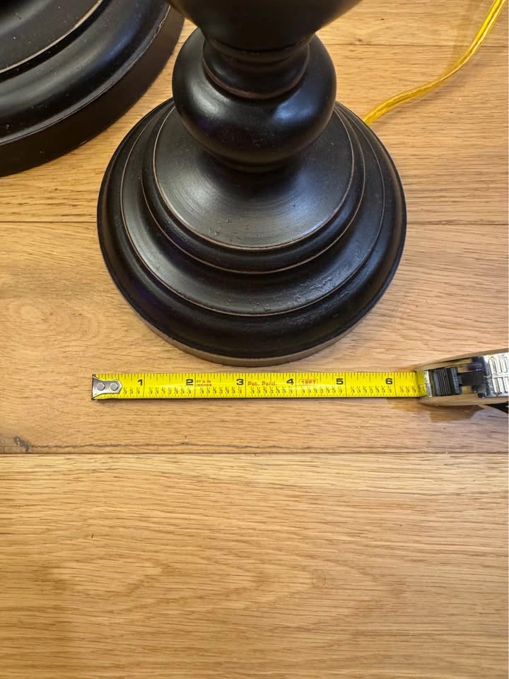 3 Black Wooden Lamps (2 Table, 1 Floor) - photo 4
