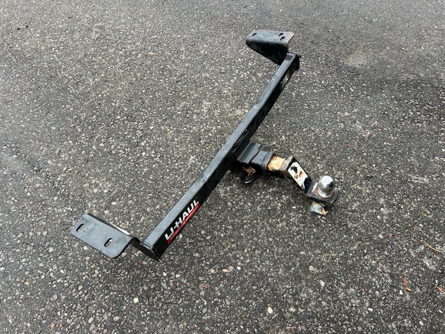 U-Haul Hitch - Class III, 3500 lbs GTW - photo 5