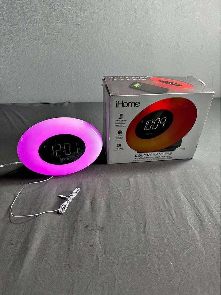 Brand New iHOME COLOR CHANGING FM CLOCK RADIO